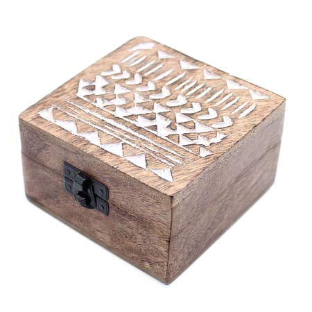 White Washed Wooden Box – 4×4 Aztec Design